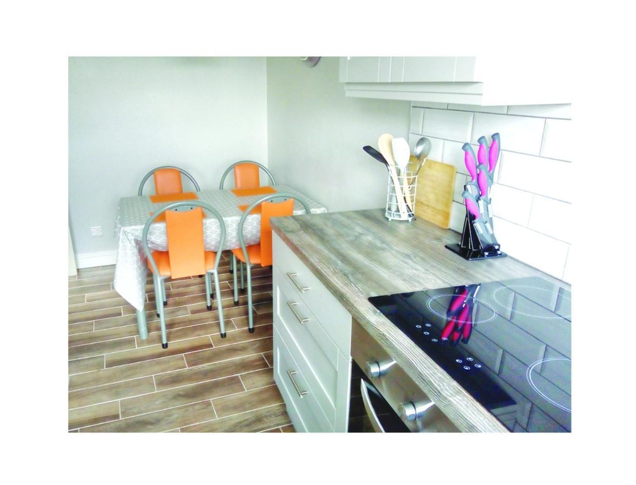 Number 25 Self Catering Apartments Ederney Ardess ภายนอก รูปภาพ